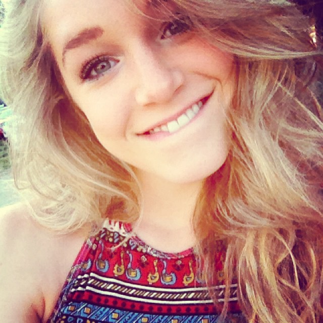 Courtney Tailor taking a selfie