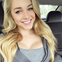 Courtney Tailor taking a selfie