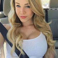 Courtney Tailor taking a selfie