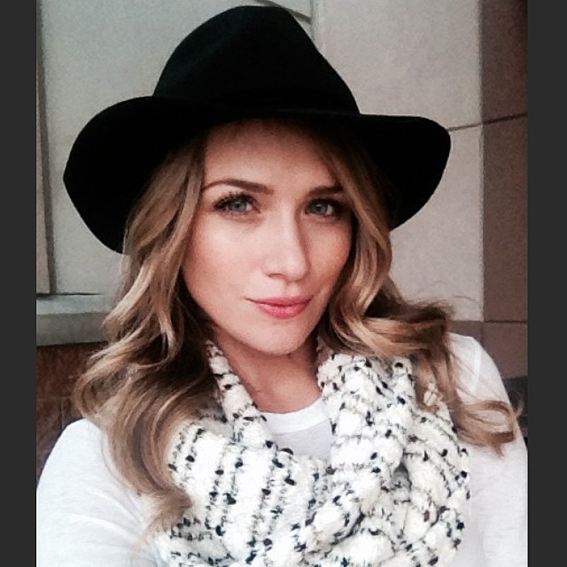 Shantel VanSanten taking a selfie