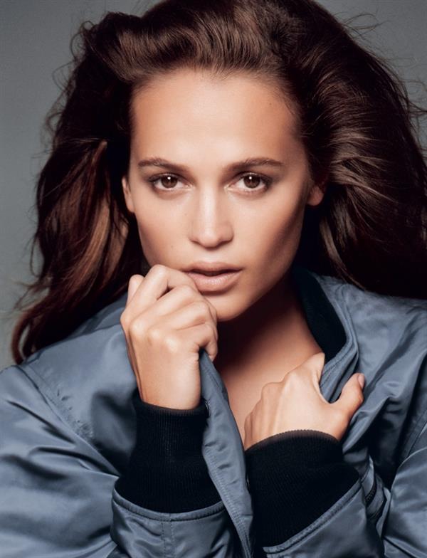 Alicia Vikander