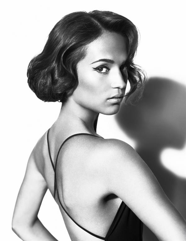 Alicia Vikander