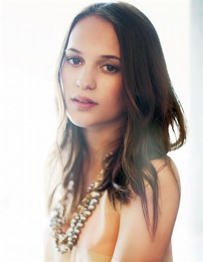 Alicia Vikander
