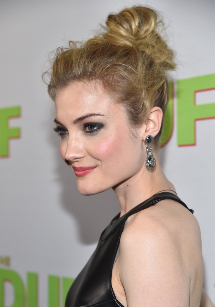 Skyler Samuels Pictures