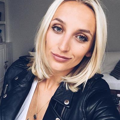 Tiffany Watson taking a selfie