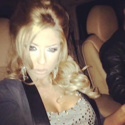 Andrea Ando taking a selfie