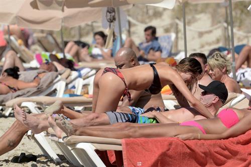 Aída Yéspica in a bikini