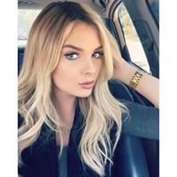 Sarah Louise Harris taking a selfie