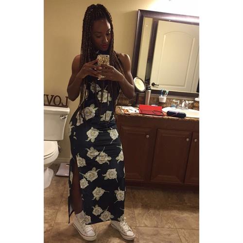 Brianna Rollins taking a selfie