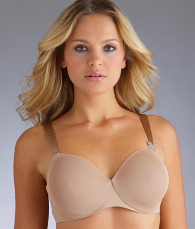 Elisandra Tomacheski in lingerie