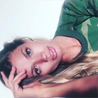 Maggie Rawlins taking a selfie