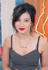 Daisy Lowe