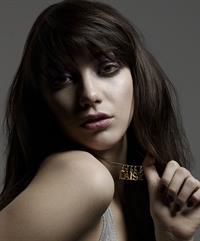 Daisy Lowe