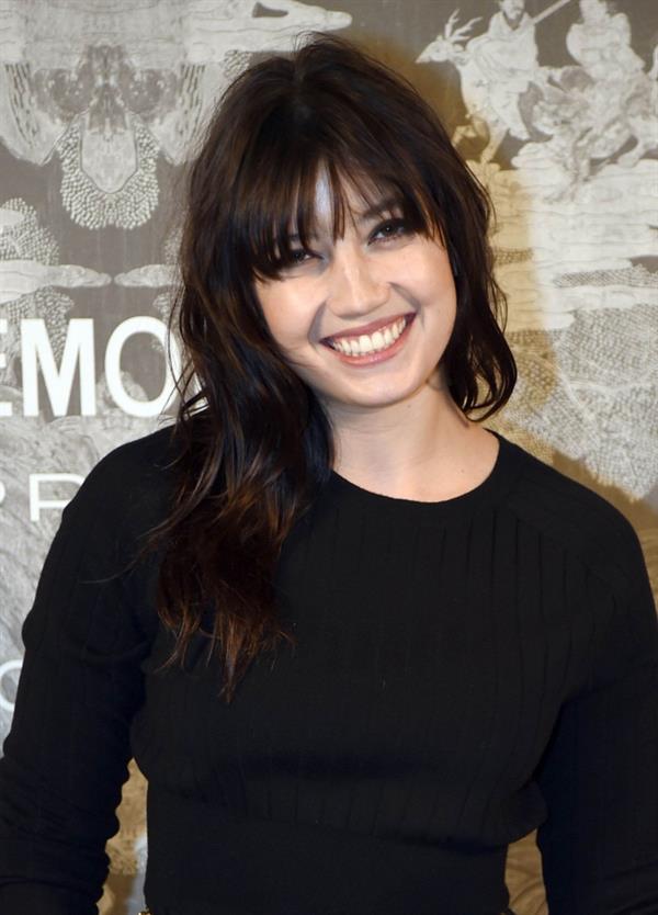 Daisy Lowe