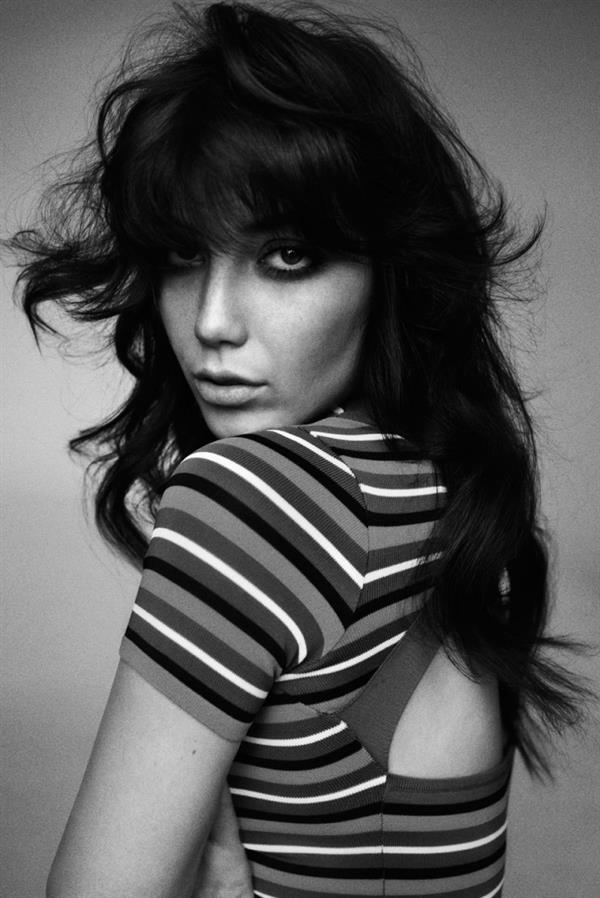 Daisy Lowe