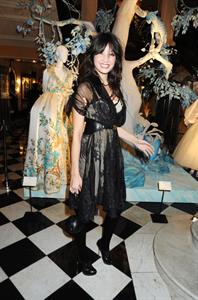 Daisy Lowe