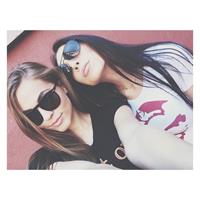 Caroline Kelley taking a selfie