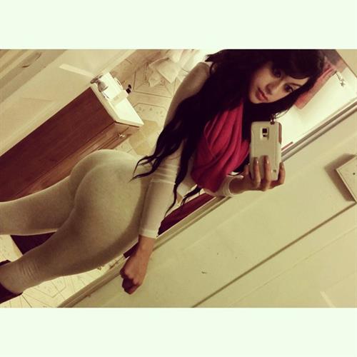 Jailyne Ojeda Ochoa taking a selfie