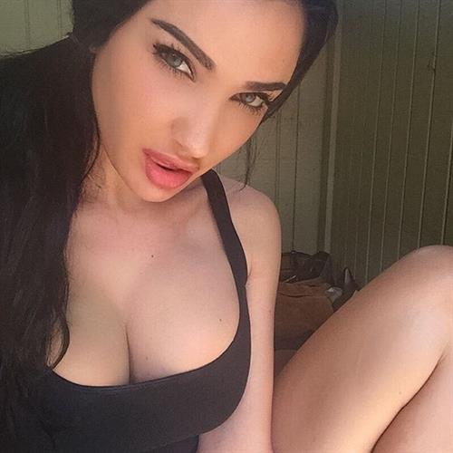 Kristina Basham taking a selfie