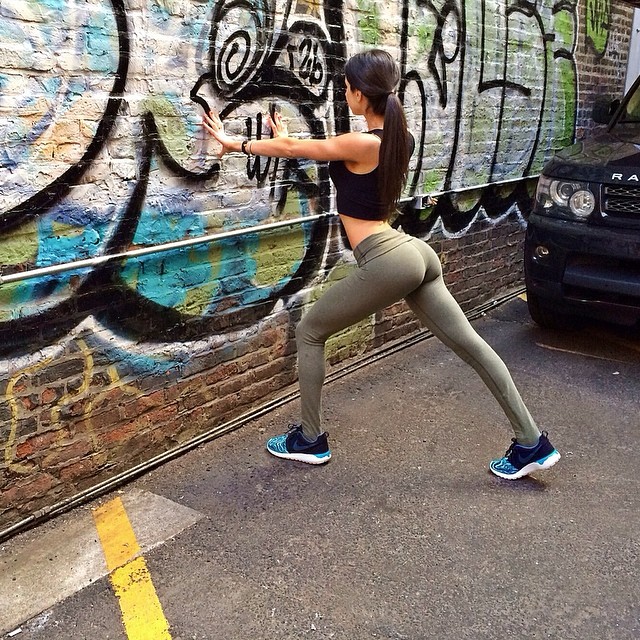 Jen Selter in Yoga Pants