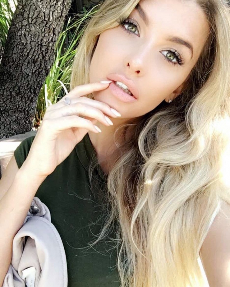 Emily Sears taking a selfie