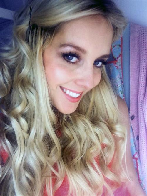 Kate Elizabeth Hallam taking a selfie