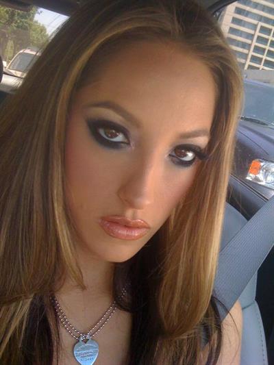 Jenna Haze taking a selfie