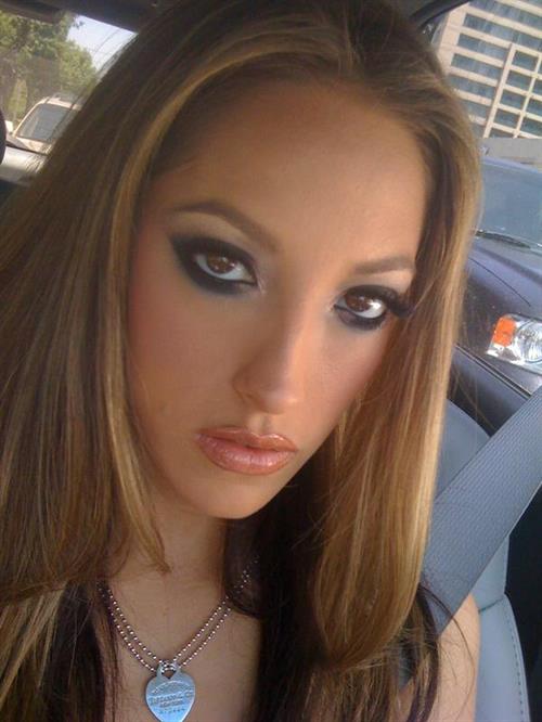 Jenna Haze taking a selfie
