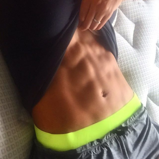 Kayla Itsines taking a selfie