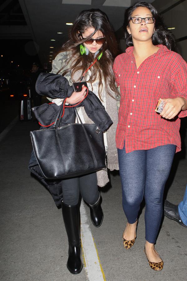 Selena Gomez – LAX airport arrival in LA 1/5/13 