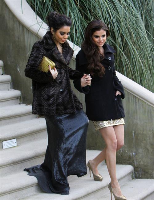 Selena Gomez headed to the Golden Globe Awards in LA January 13, 2013 