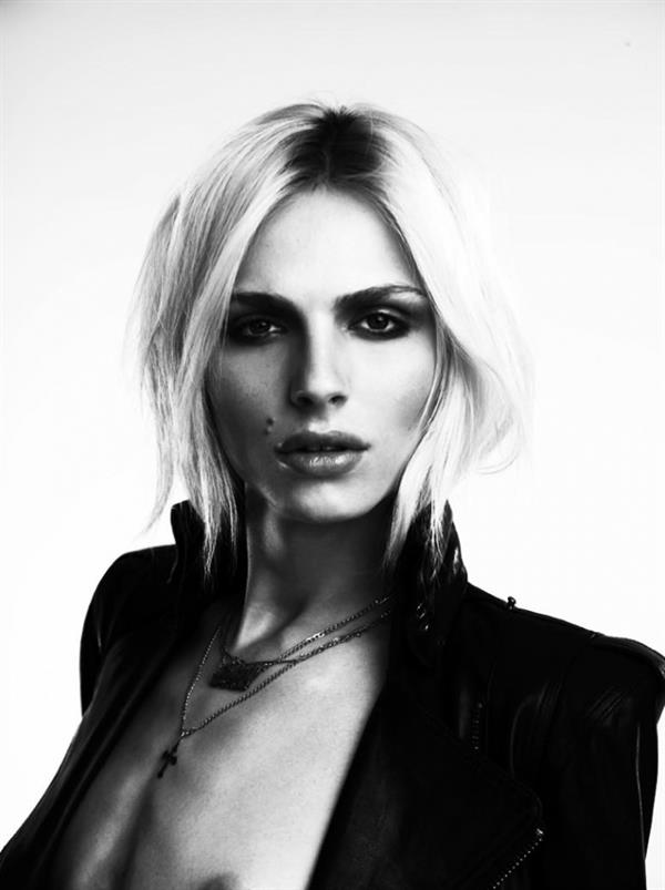 Andreja Pejić - breasts