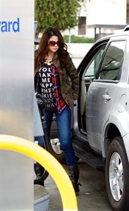 Selena Gomez at a gas station in Los Angeles November 17, 2012 