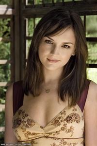 Rachael Leigh Cook