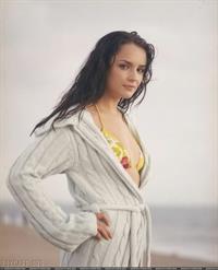 Rachael Leigh Cook in a bikini