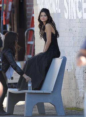 Behind the scenes of Selena Gomez's new video, 'Who Says' 