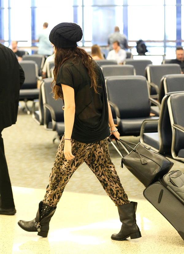 Selena Gomez at Los Angeles airport