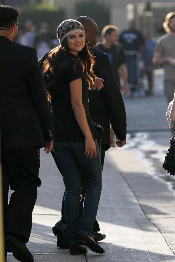 Selena Gomez In Jeans Out and About (9/27/12) 