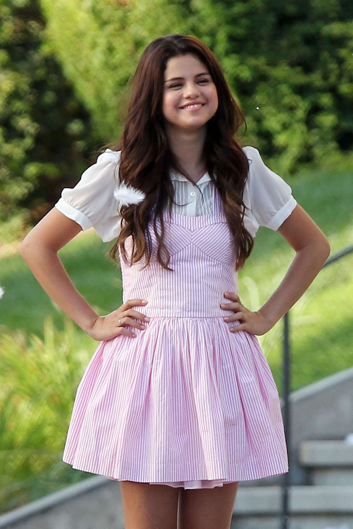 Selena Gomez - Shares an on screen kiss with her co star while filming in Sherman Oaks August 10, 2012