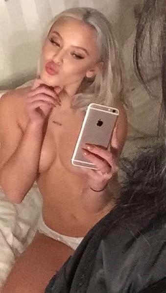 Zara Larsson taking a selfie. 