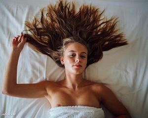 Zara Larsson - breasts