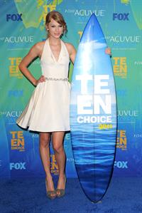 Taylor Swift at the 2011 Teen Choice Awards August 07, 2011 