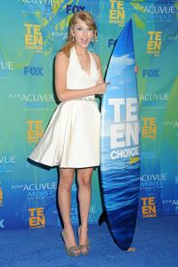 Taylor Swift at the 2011 Teen Choice Awards August 07, 2011 