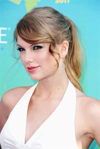 Taylor Swift at the 2011 Teen Choice Awards August 07, 2011 