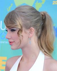 Taylor Swift at the 2011 Teen Choice Awards August 07, 2011 