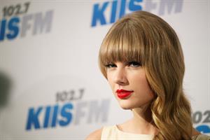 Taylor Swift at the KIIS FM 2012 Jingle Ball concert at Nokia Theatre in Los Angeles - December 1, 2012 