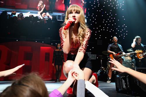 Taylor Swift on stage at the KIIS FM 2012 Jingle Ball concert at Nokia Theatre in Los Angeles - December 1, 2012 