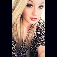 Mariah Alexis Vest taking a selfie