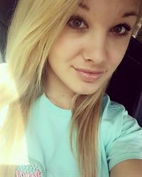 Mariah Alexis Vest taking a selfie