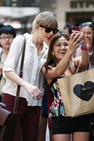 Taylor Swift out shopping in Sydney, Australia 